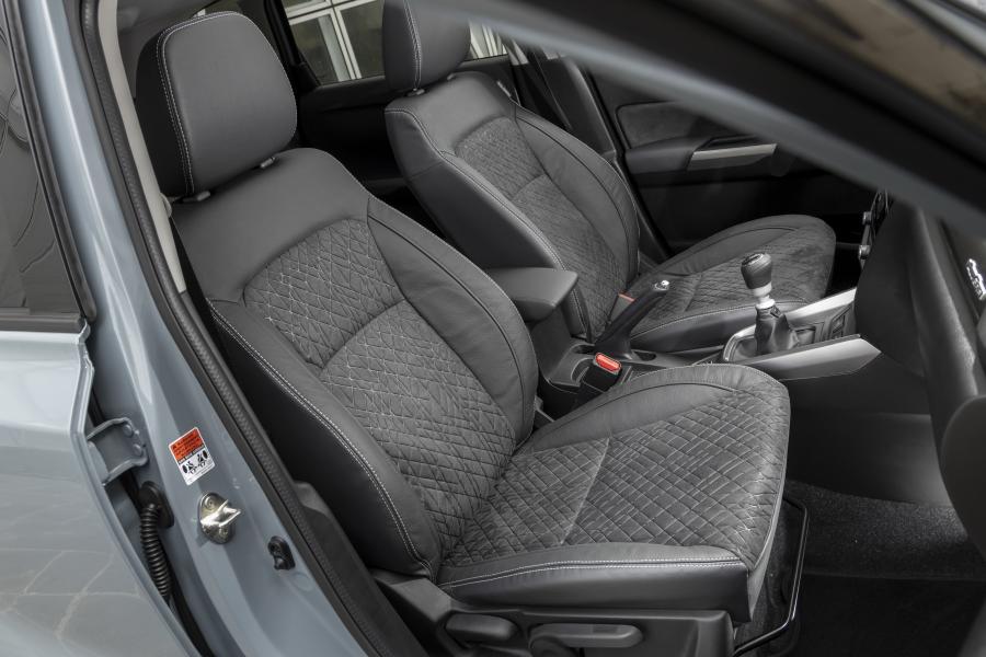 Интерьер Suzuki Vitara Hybrid AllGrip 2020 года  (WW) (фото 27 из 30)